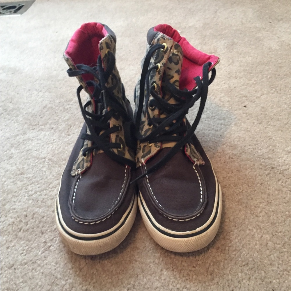 Sperry cheetah top-siders